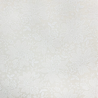 בד 100% כותנה רוחב 1.10 מ' הדפס פרחים ועלים בלבן על רקע לבן